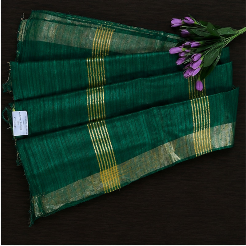 Celebrate the auspicious spirit of Navratri Day 9 in the enchanting shade of peacock green with our Gheecha Silk Saree - additional view
